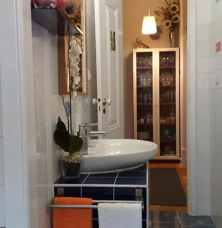 The Lisbon'S Light - Bed And Breakfast - Apartment Shared With The Hosts * Lisbona