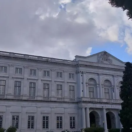The Lisbon'S Light - Bed And Breakfast - Apartment Shared With The Hosts * Lisbona