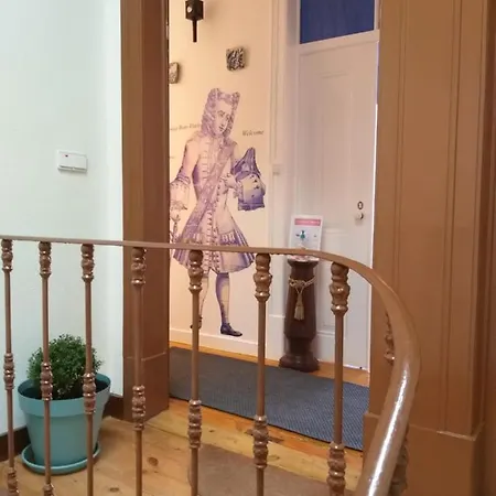The Lisbon'S Light - Bed And Breakfast - Apartment Shared With The Hosts *
