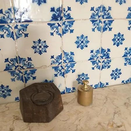 The Lisbon'S Light - Bed And Breakfast - Apartment Shared With The Hosts Homestay *