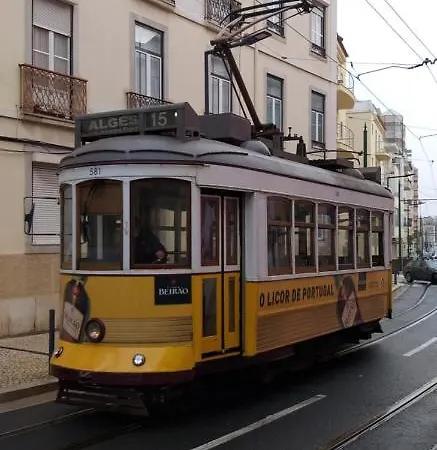 The Lisbon'S Light - Bed And Breakfast - Apartment Shared With The Hosts Homestay