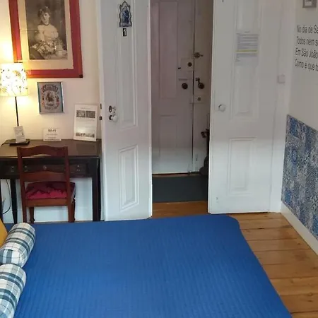 The Lisbon'S Light - Bed And Breakfast - Apartment Shared With The Hosts Homestay *